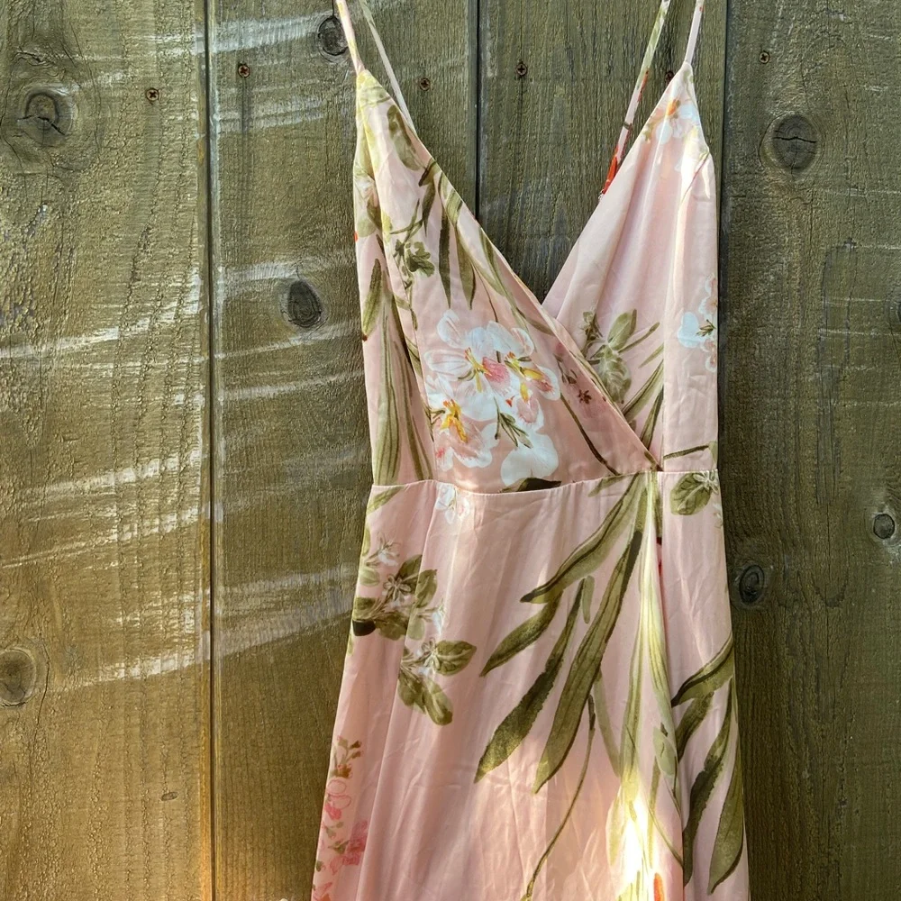Blush Pink Floral Satin Maxi Dress 🌿 - Picture 10 of 10